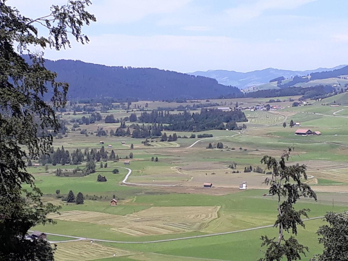Gaestezimmer Im Dorfzentrum Rothenthurm 외부 사진